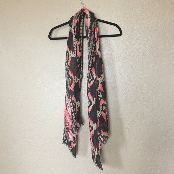 34. Charlotte Russe Bohemian Scarf - Picture 1 of 7